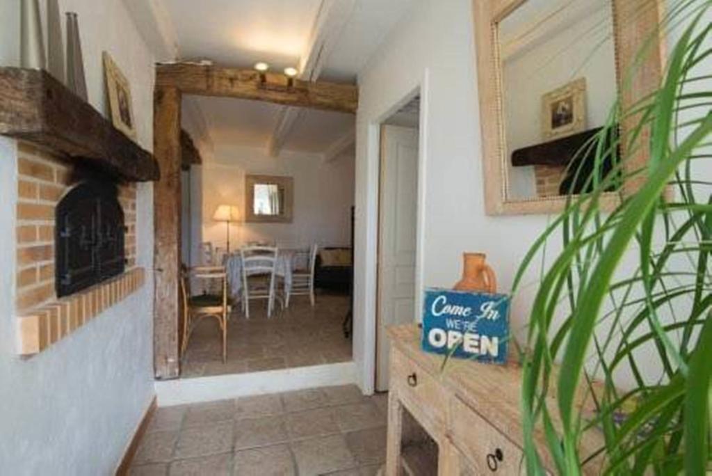 Auberge Du Canabal Lauzerte Exterior foto